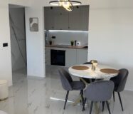 Апартаменти в Ориуэла Коста 52 кв.м у моря з терасою