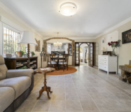 Очаровательный дом с 3 спальнями и бассейном в Михасе