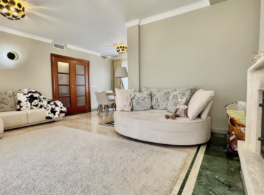 Просторный дом с террасой в Михас Коста, 217 кв.м, 3 спальни