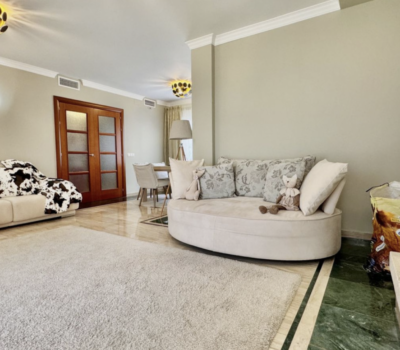 Просторный дом с террасой в Михас Коста, 217 кв.м, 3 спальни