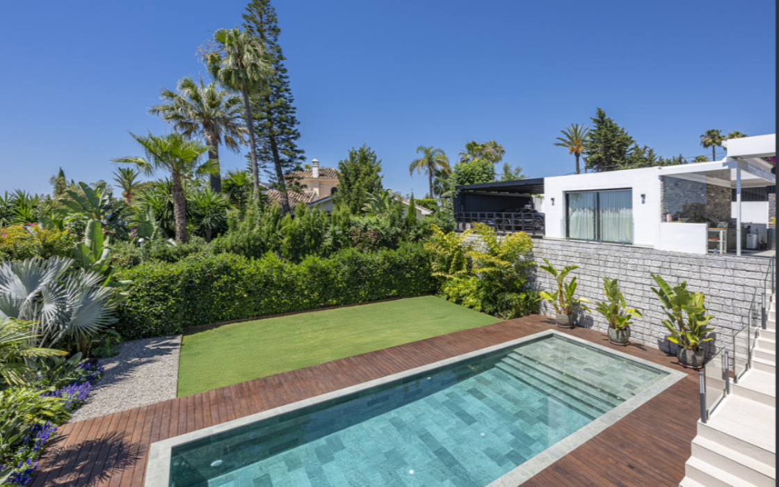 Исключительная вилла в Эль-Росарио, 374 кв.м у моря