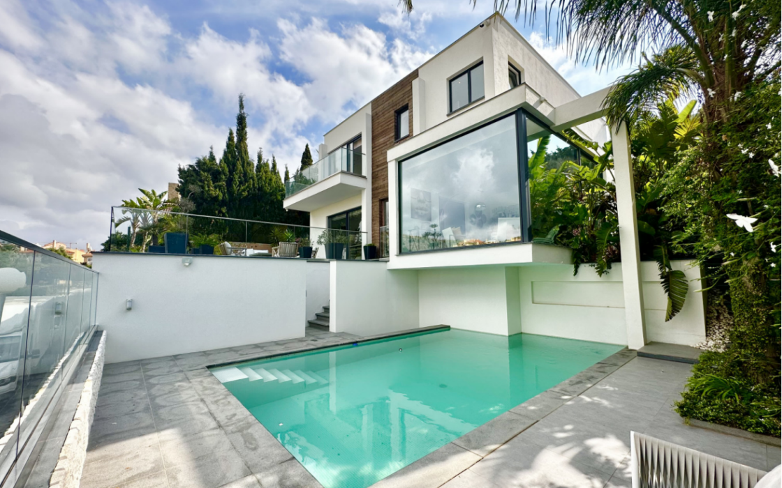 Современная вилла в Михас-Коста с террасой 420 кв.м.