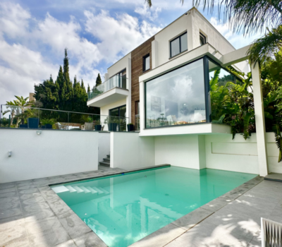 Сучасна вілла в Міхас-Коста з терасою 420 кв.м.