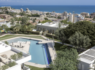 Квартира с двумя спальнями в Торремолиносе у моря