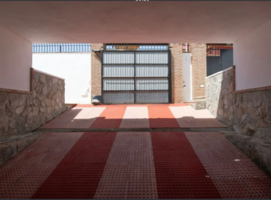 Вілла з басейном у Малазі, 4 кімнати, новобудова