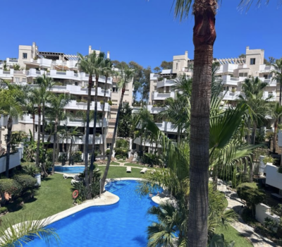 Чудовий пентхаус 3 кімнати в Марбельї 148 кв.м з терасою