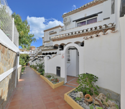 Чарівний таунхаус в Calahonda 100 кв.м біля моря