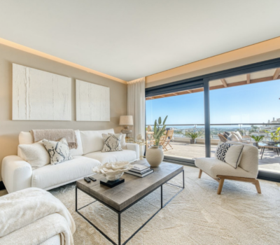 Апартаменти з 2 спальнями в Marbella Lake 93 кв.м з терасою