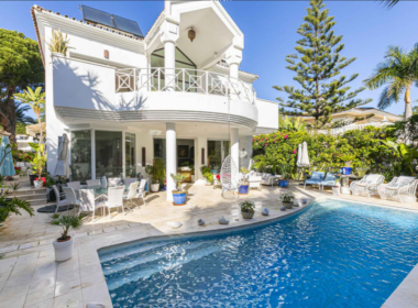 Вілла в Новій Золотій Мілі біля моря, 4 кімнати, 150 м до пляжу